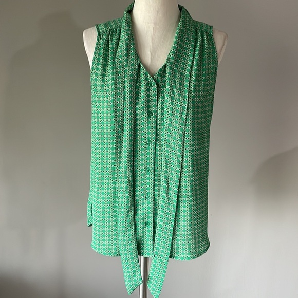Jones & Co NW women’s button up tie neck blouse sleeveless geometric green Small - Picture 3 of 14